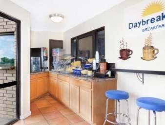 Days Inn By Wyndham Arcadia Restaurant photo